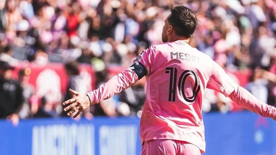 Messi é decisivo, e Inter Miami vence diante de uma multidão na MLS | CNN Brasil