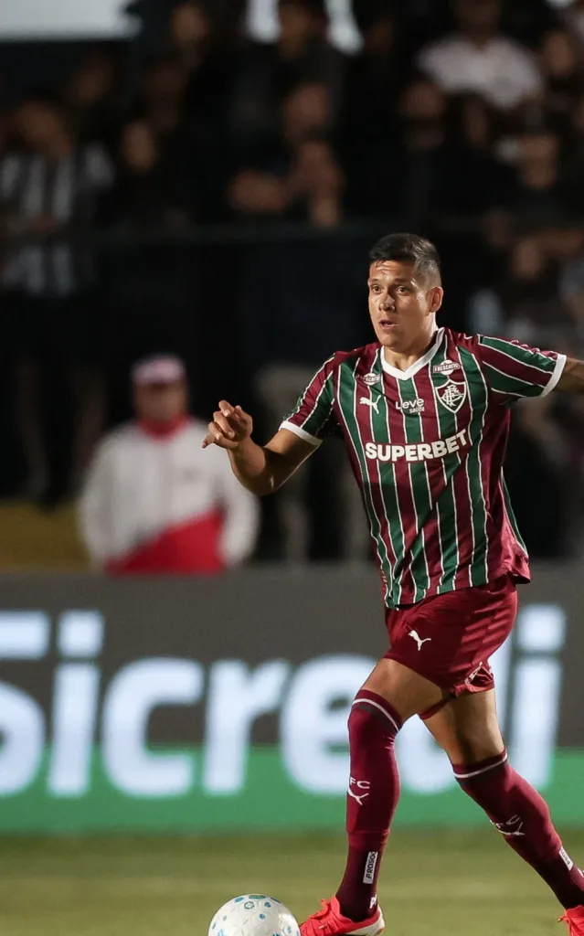 Julián Millán ganha espaço no Fluminense após estreia segura na Copa do Brasil