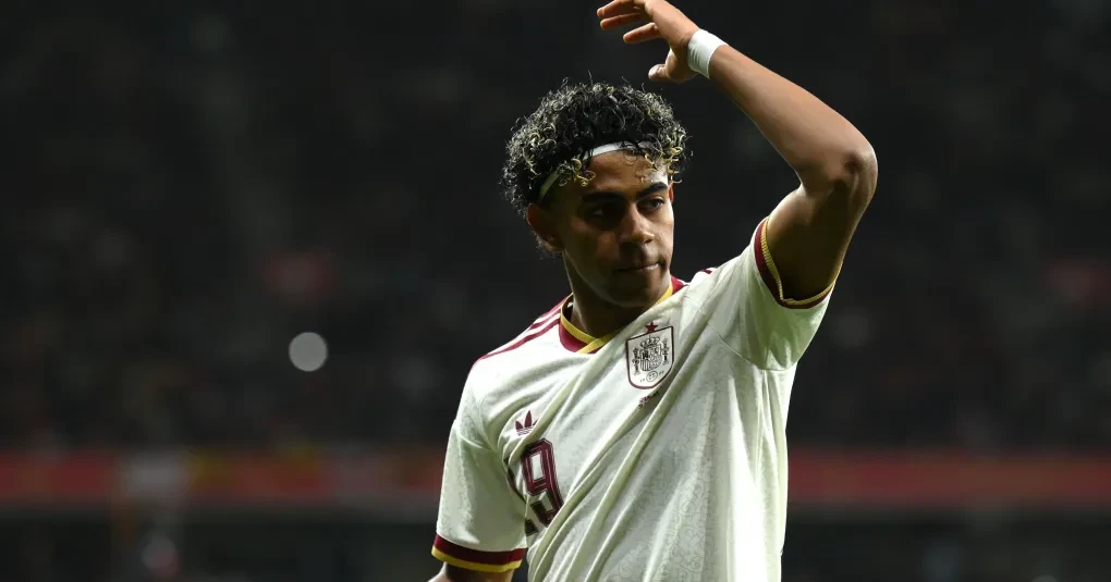 Lamine Yamal condena cânticos islamofóbicos após amistoso da Espanha