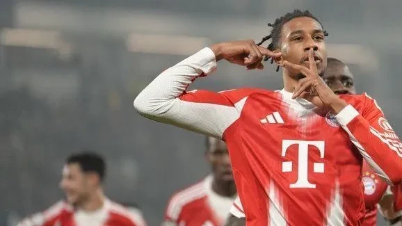 Olise atinge recorde inédito na Europa e entra na briga pela Bola de Ouro | CNN Brasil