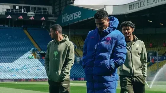 Premier League conhece primeiro clube rebaixado na temporada | CNN Brasil