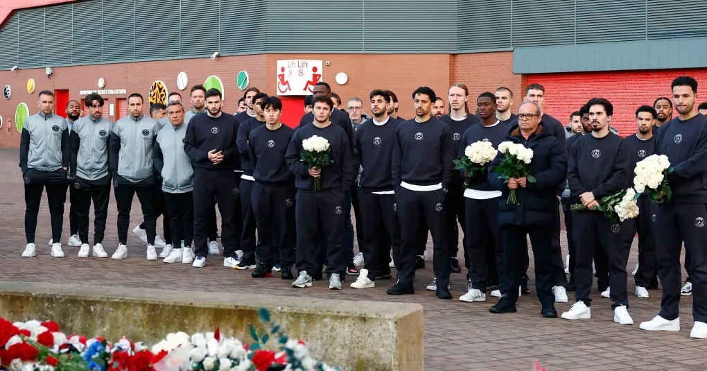 PSG presta homenagem a Diogo Jota e irmão antes de duelo contra o Liverpool | CNN Brasil