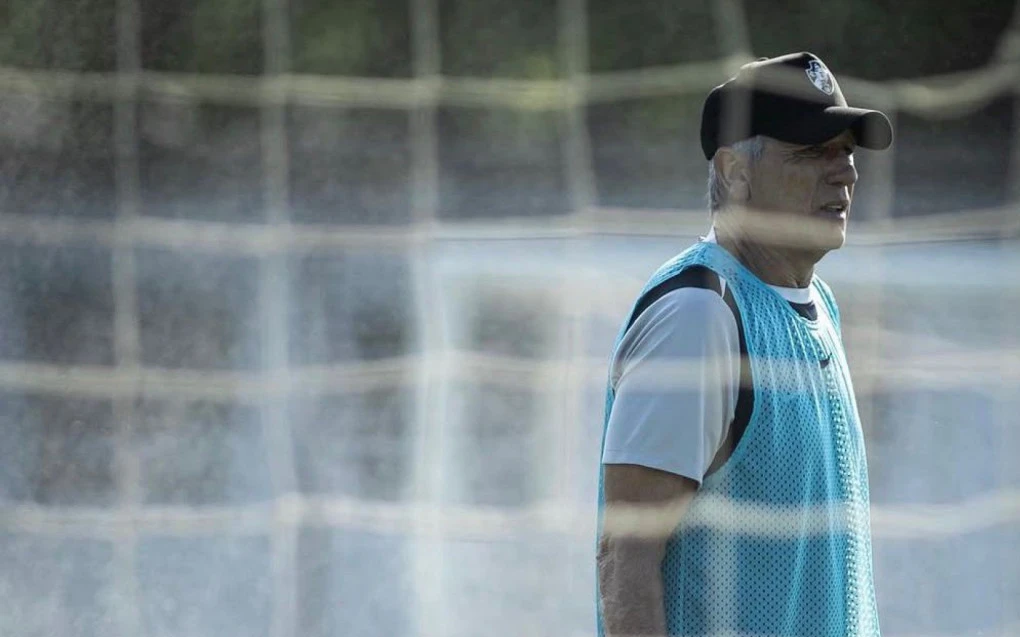 Renato vive dilema com ataque do Vasco e ainda busca equilíbrio defensivo | Vasco | O Dia