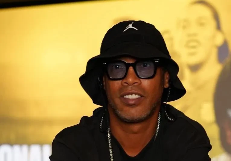 Ronaldinho elogia Ancelotti e vê Seleção pronta para a Copa do Mundo