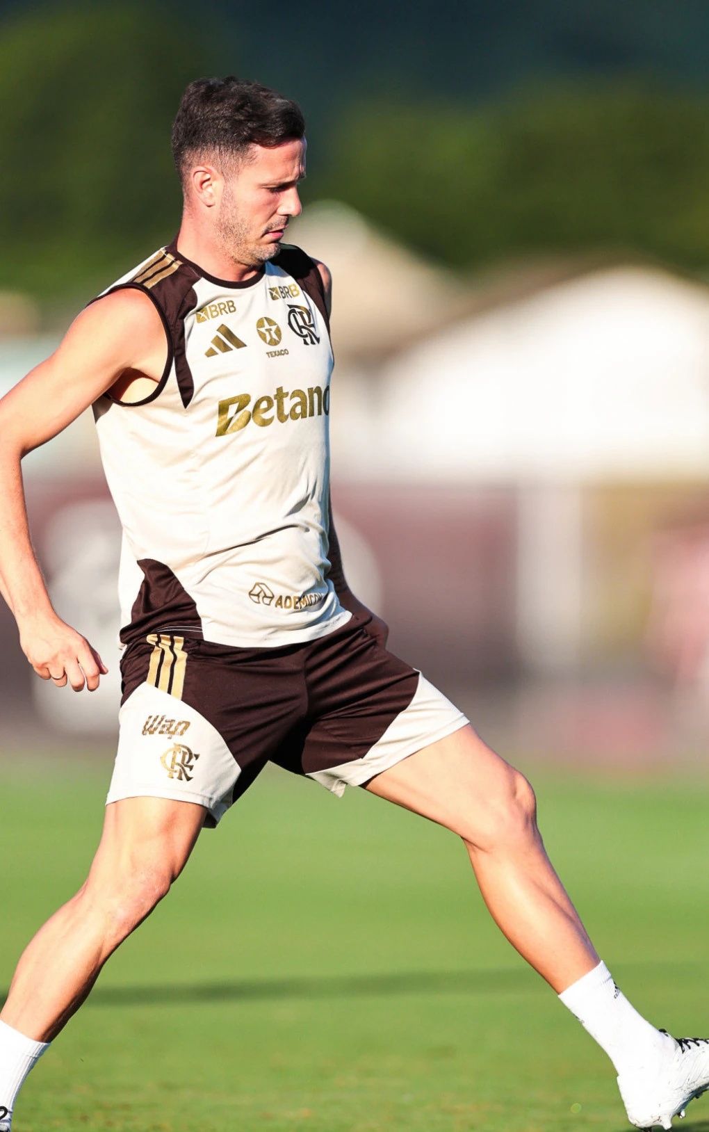 Saúl lamenta saída de Filipe Luís do Flamengo: ‘Foi estranho’