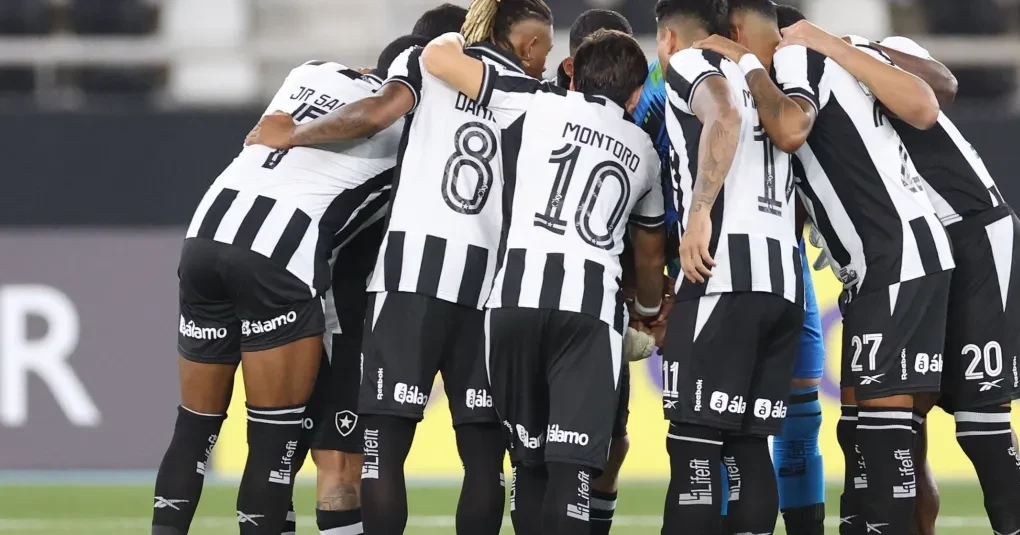 Botafogo visita o Racing em busca da primeira vitória na Sul-Americana