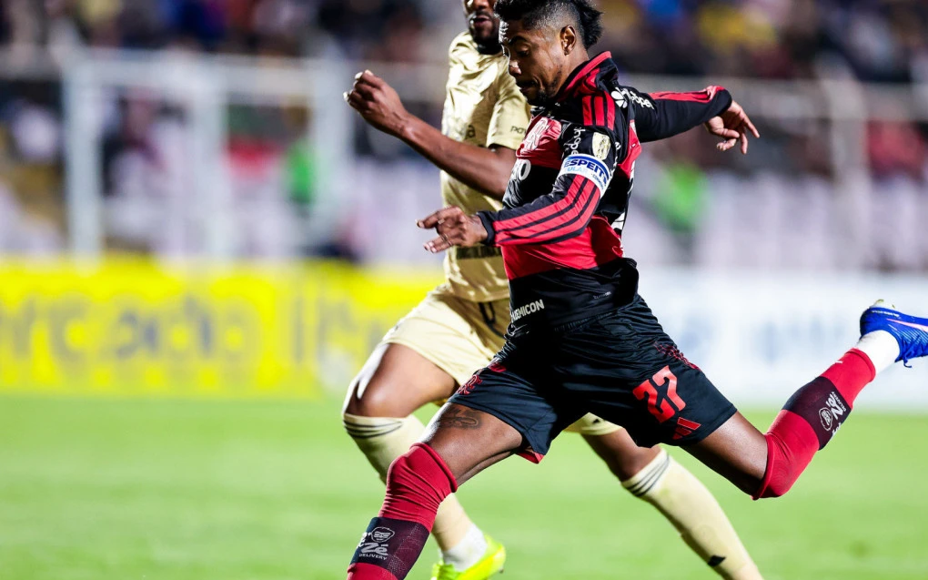 Titular após quase dois meses, Bruno Henrique faz grande jogo na altitude | Flamengo | O Dia