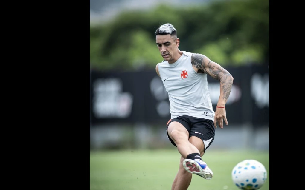 Torcida do Vasco festeja a delegação em Belém, e Puma valoriza o reconhecimento | Vasco | O Dia