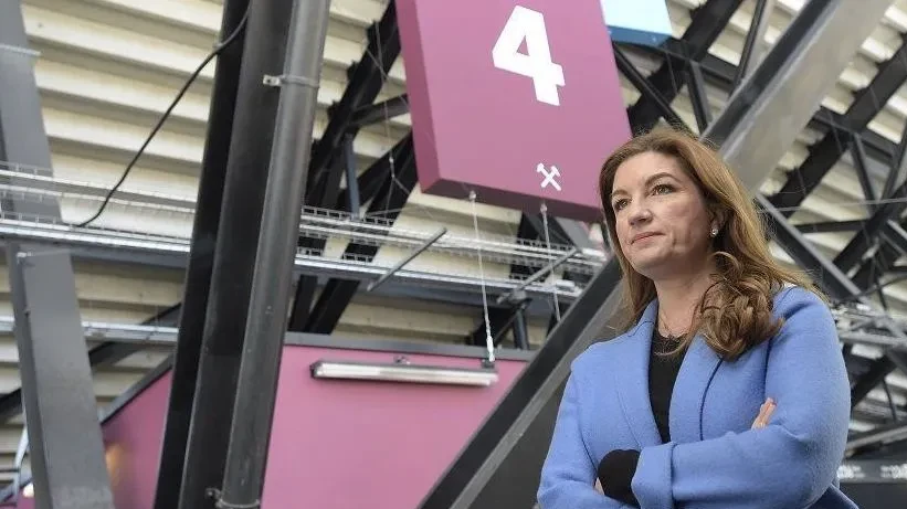 Vice-presidente do West Ham renuncia ao cargo após 16 anos | CNN Brasil