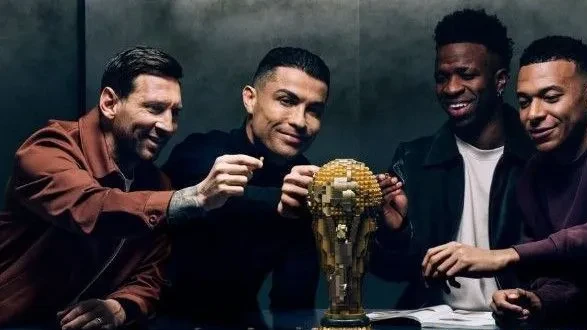 Vini Júnior participa de campanha da Lego ao lado de Messi, Cristiano Ronaldo e Mbappé