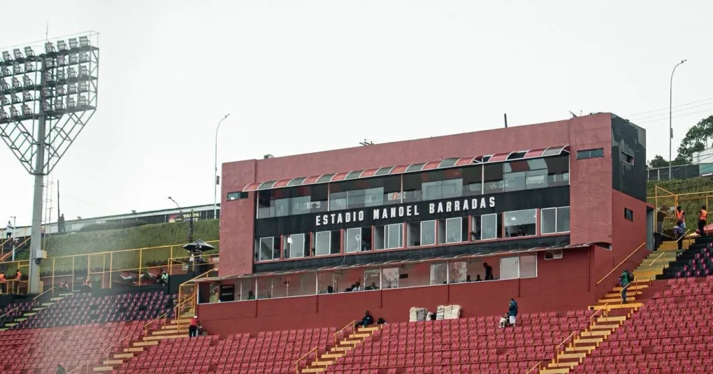 Vitória x São Paulo: escalações e onde assistir ao jogo do Brasileirão | CNN Brasil