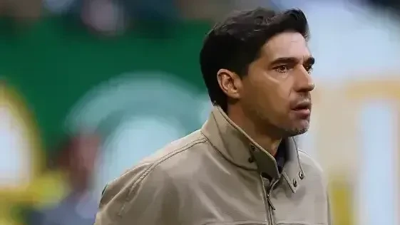 Abel Ferreira é direto sobre lances polêmicos em Palmeiras x Chapecoense | CNN Brasil