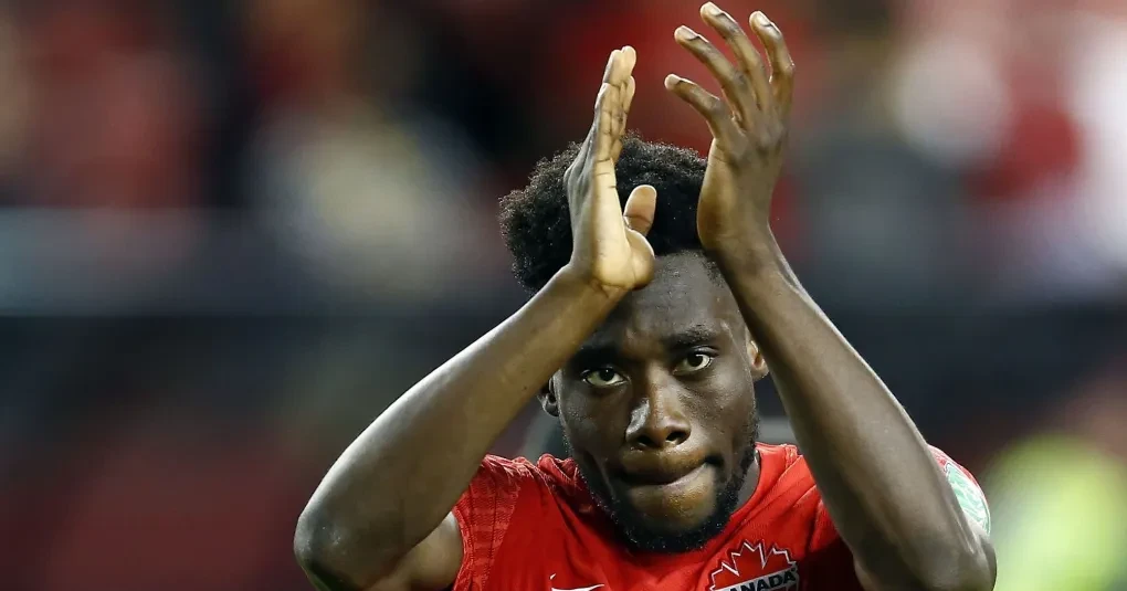 Alphonso Davies é convocado por Canadá mesmo após nova lesão | CNN Brasil