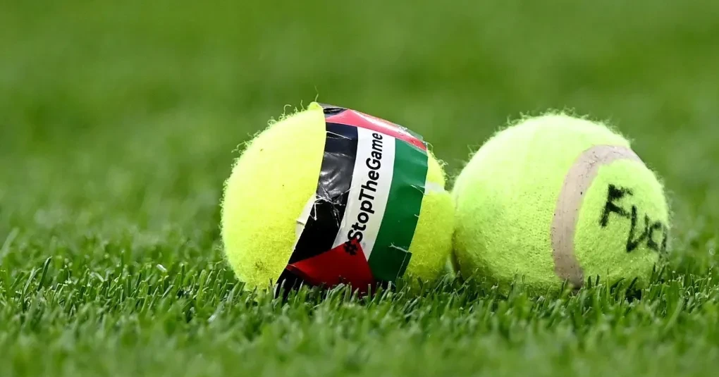 Amistoso da Irlanda é paralisado após protesto pró-Palestina; veja | CNN Brasil