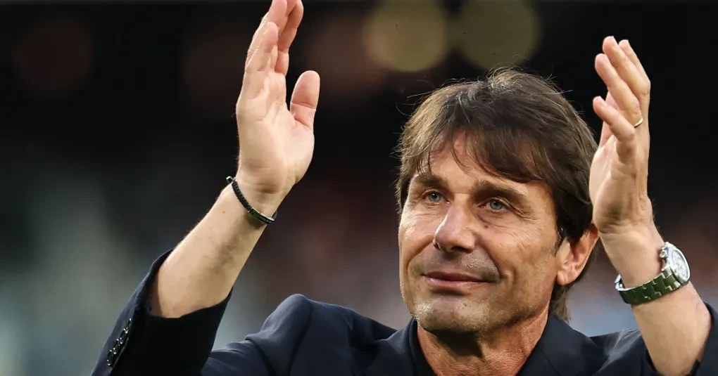 Antonio Conte anuncia saída do Napoli após vice no Campeonato Italiano | CNN Brasil