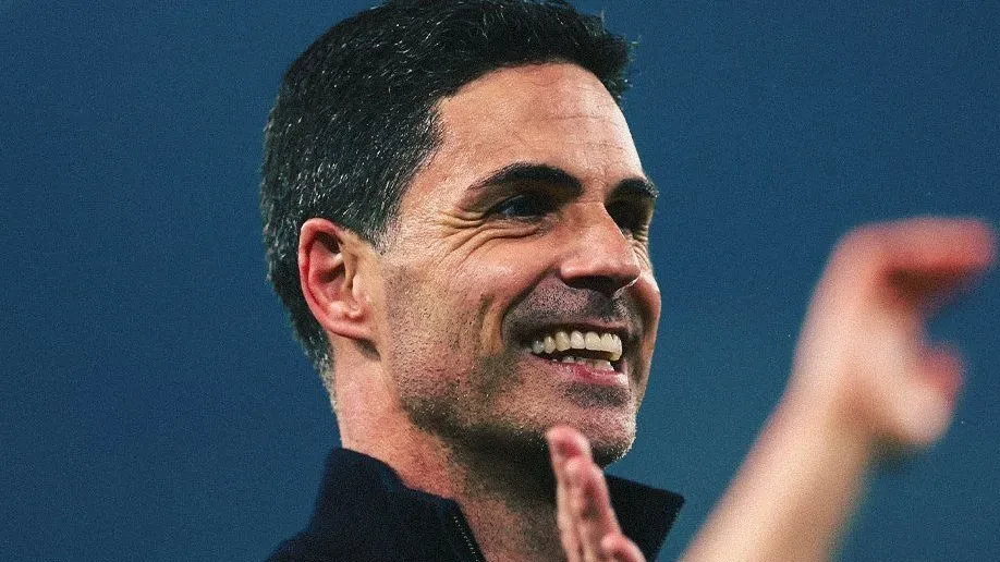 Arsenal fica a duas vitórias do título da Premier League após 22 anos | CNN Brasil