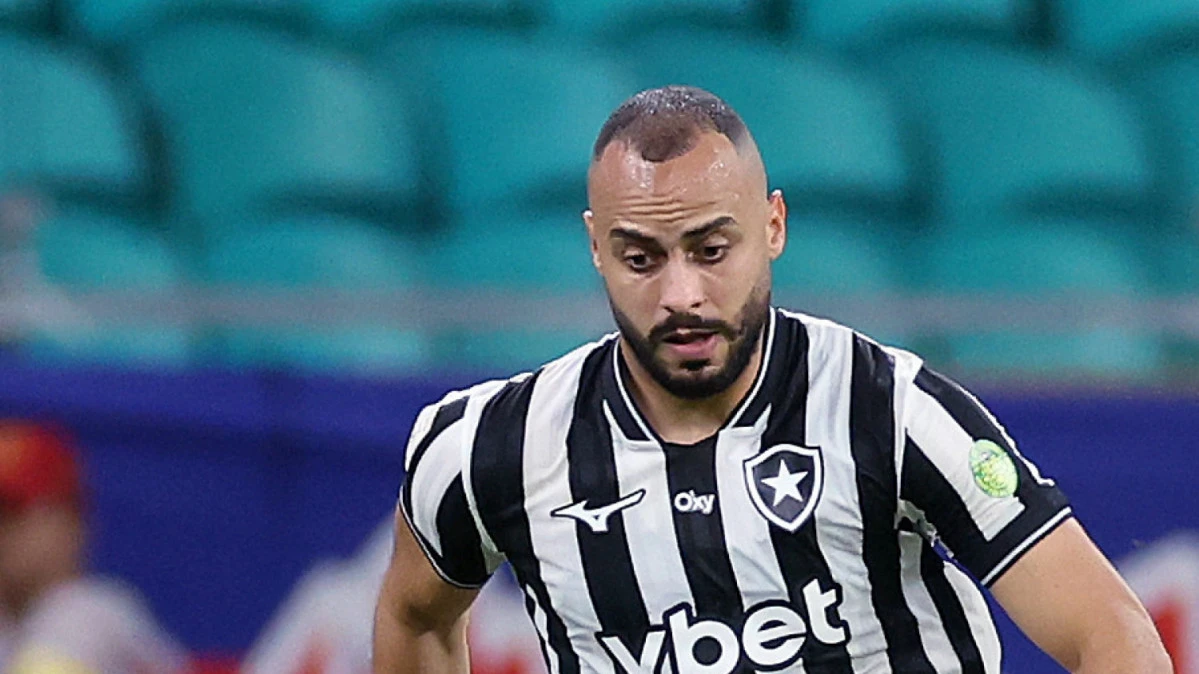 Arthur Cabral desabafa sobre arbitragem e detona gramado: 'Tem que deixar de ser hipócrita' | Botafogo | O Dia