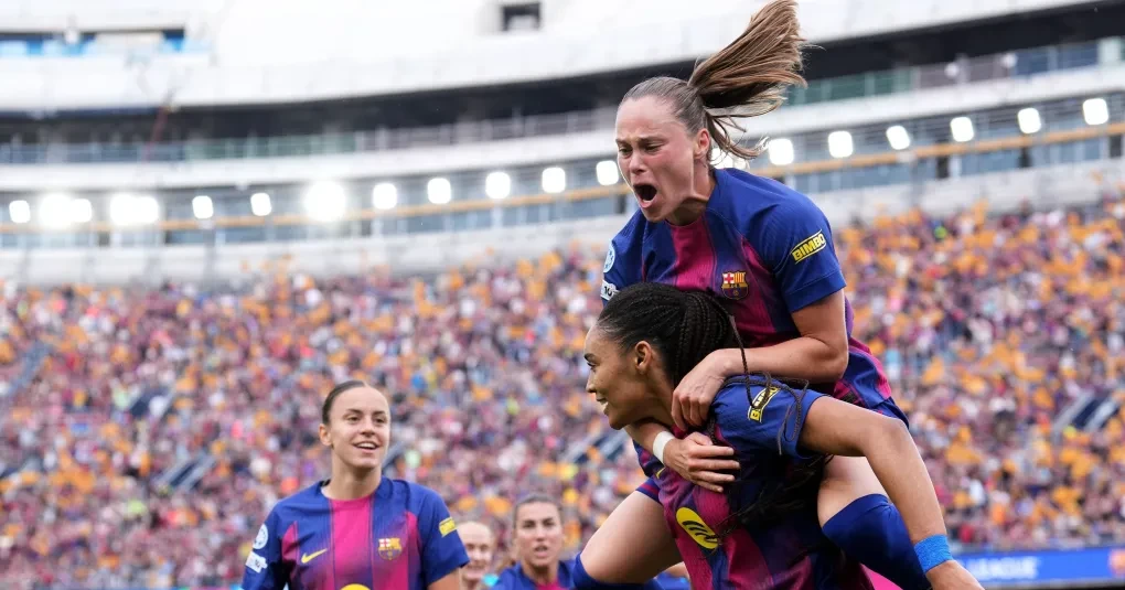 Barcelona vence o Bayern e vai à final da Champions League Feminina | CNN Brasil