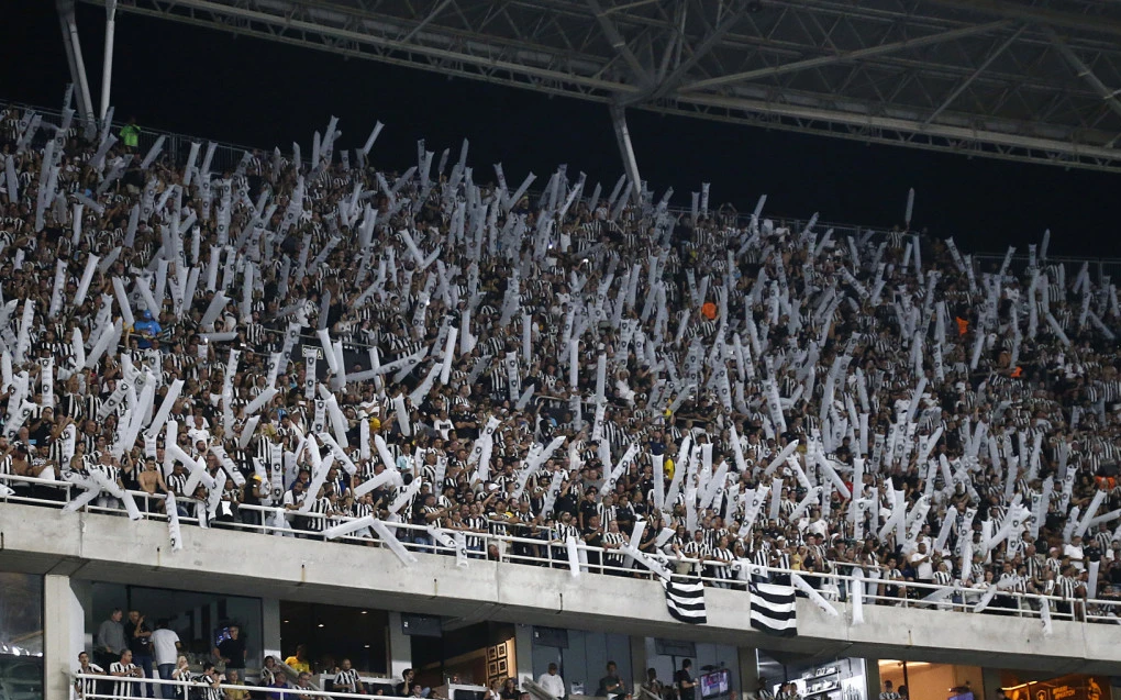 Botafogo faz último jogo em casa antes da Copa e se prepara para maratona longe do Rio | Botafogo | O Dia