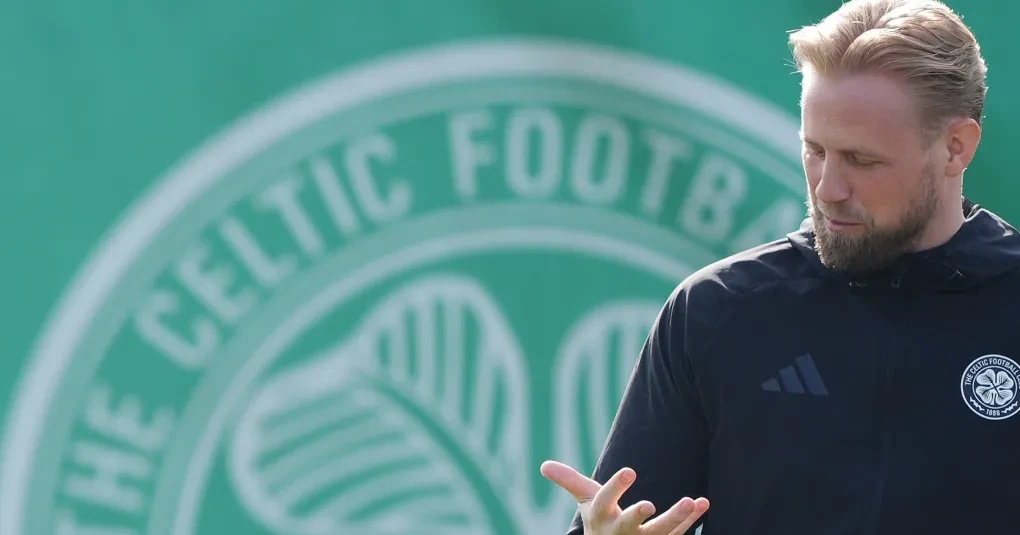 Campeão pelo Leicester, Schmeichel anuncia aposentadoria após grave lesão | CNN Brasil