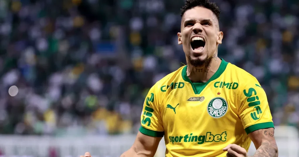 com-um-a-menos-palmeiras-bate-chapecoense-e-amplia-vantagem-no-brasileirão-1