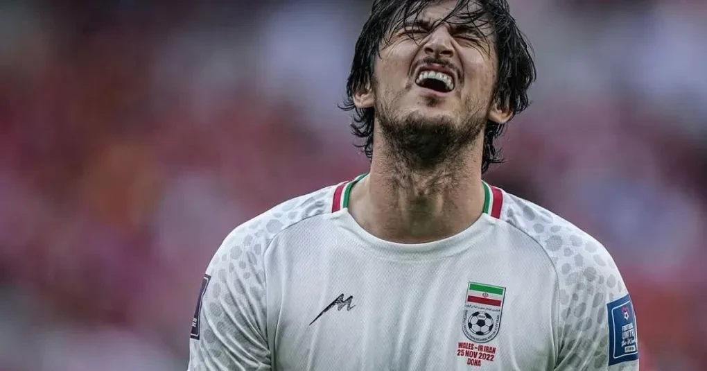 Sardar Azmoun se declara ao Irã após ser cortado da pré-lista da seleção