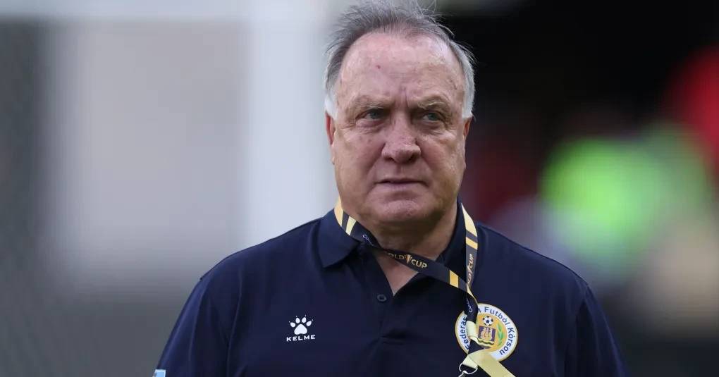 dick-advocaat-volta-a-curaçao-e-se-torna-o-técnico-mais-velho-das-copas-1
