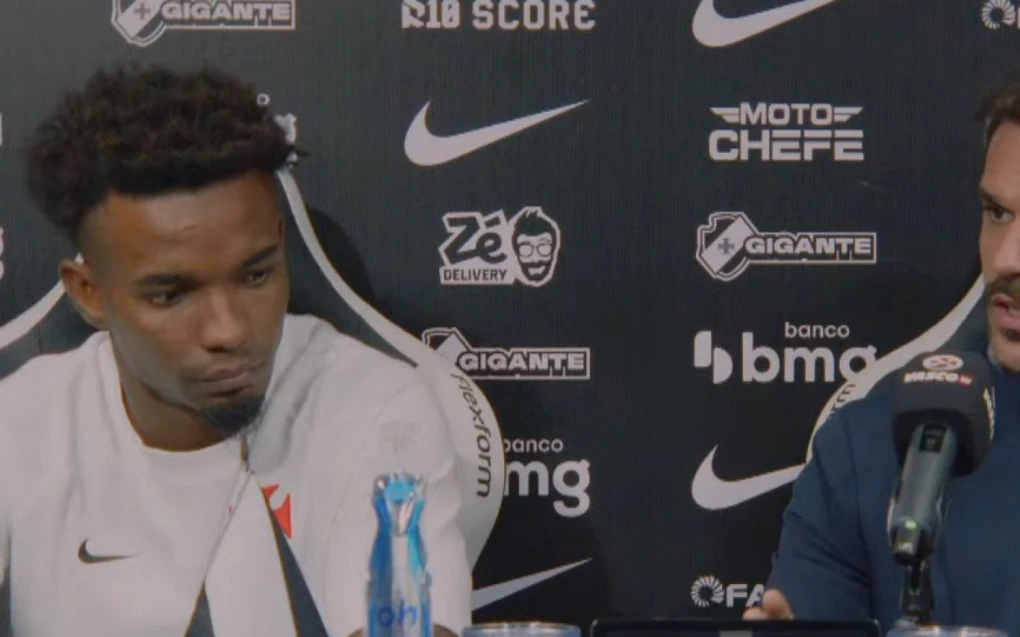 Diretor de futebol do Vasco dá coletiva no lugar de Renato e diz que treinador segue no cargo | Vasco | O Dia