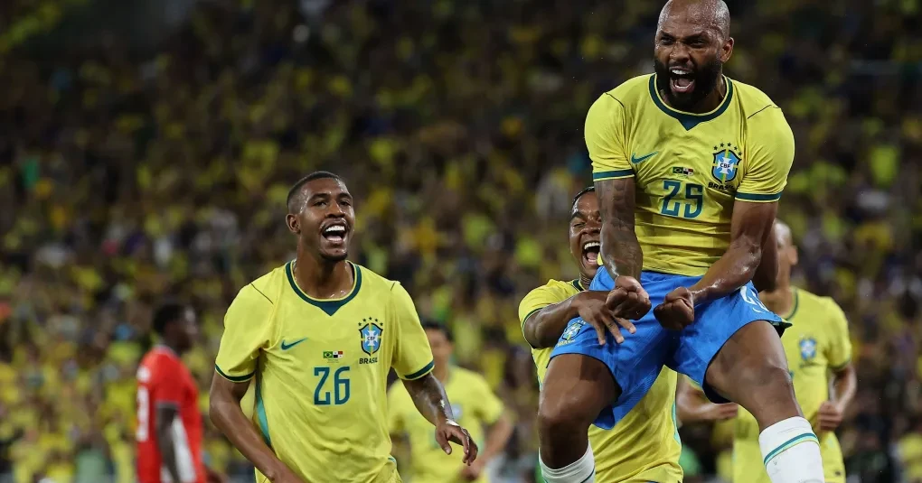 Brasil goleia Panamá por 6 a 2 no Maracanã e embarca para a Copa