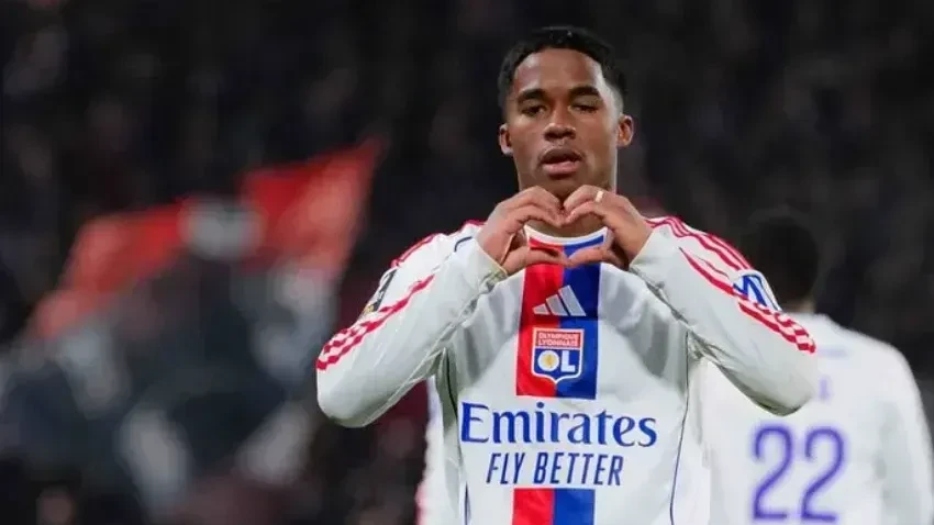 Endrick se despede do Lyon em vídeo emocionado: “Carrego essa cidade comigo”
