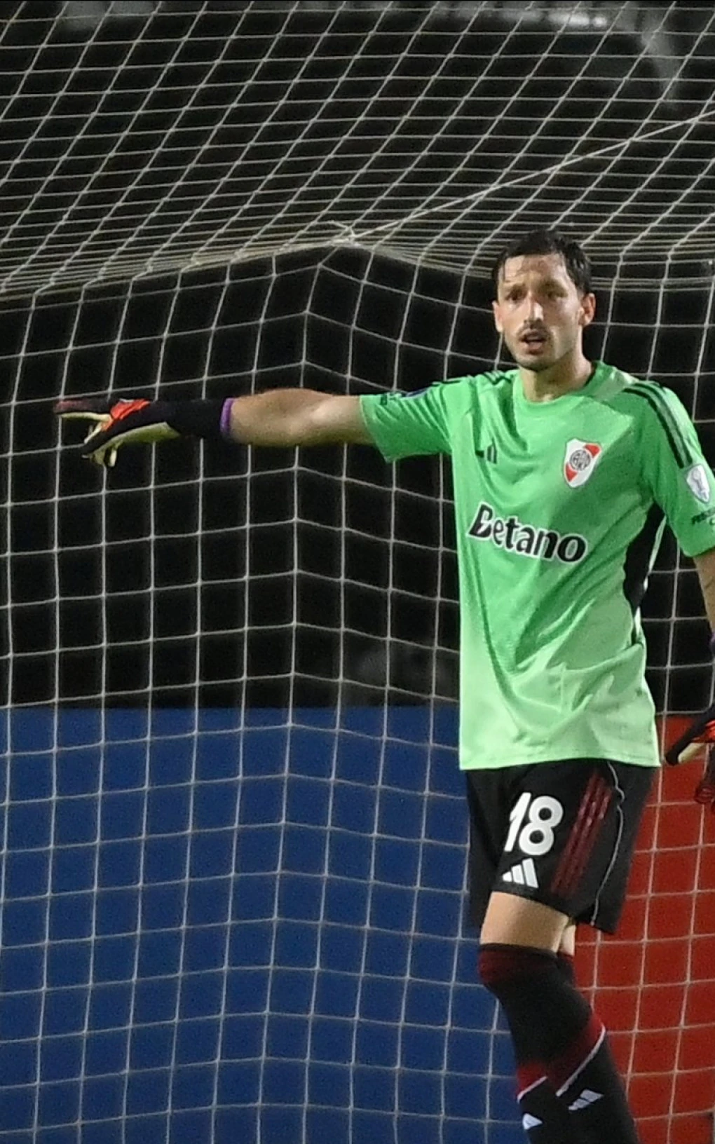 Emprestado pelo Flamengo é improvisado de goleiro no River Plate | Flamengo | O Dia