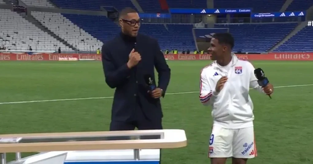 endrick-ensina-passinho-do-jamal-a-repórter-após-gol-em-lyon-x-rennes-1