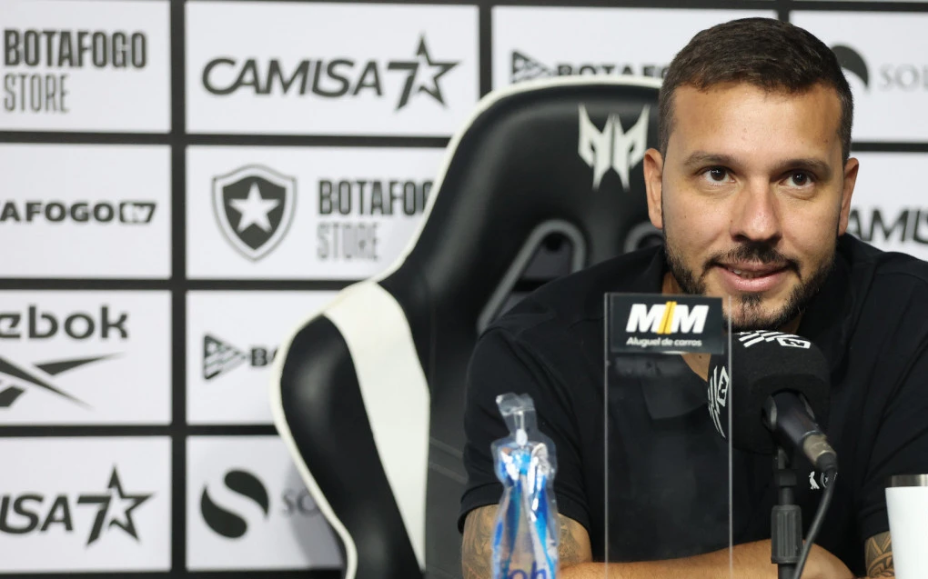 exbotafogo-alessandro-brito-tem-acordo-encaminhado-com-clube-inglês-1