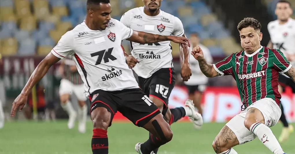 Fluminense empata com o Vitória no Maracanã e amplia sequência sem vencer | CNN Brasil