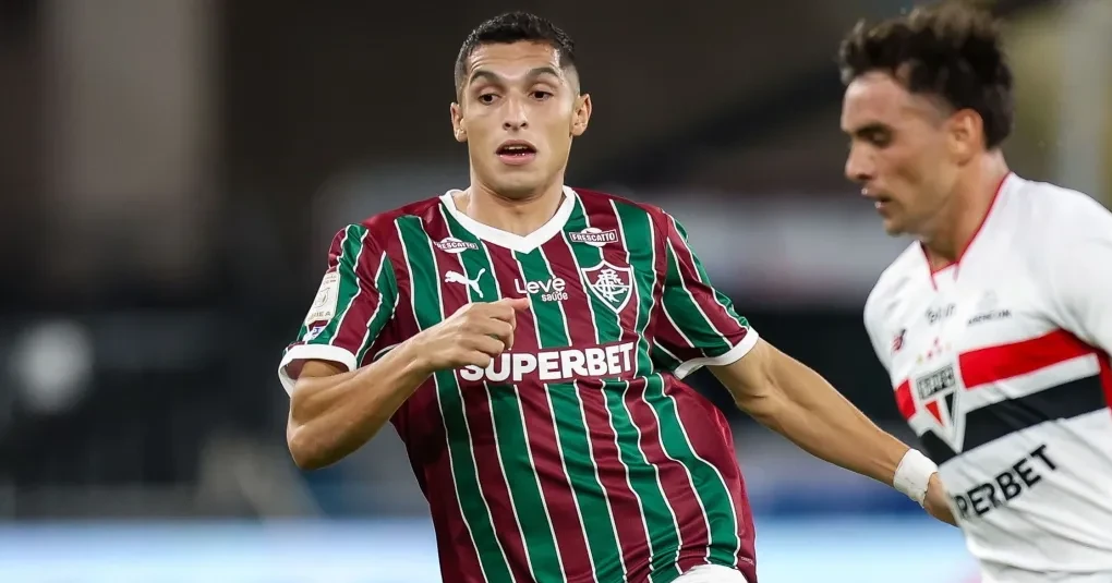 Fluminense vence São Paulo no Maracanã e encosta na liderança do Brasileiro | CNN Brasil
