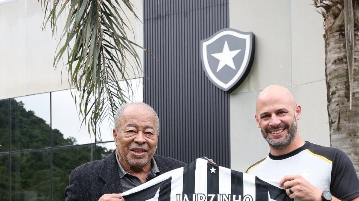 Ídolo do Botafogo, Jairzinho visita CT, e Franclim celebra: 'Satisfação enorme' | Botafogo | O Dia