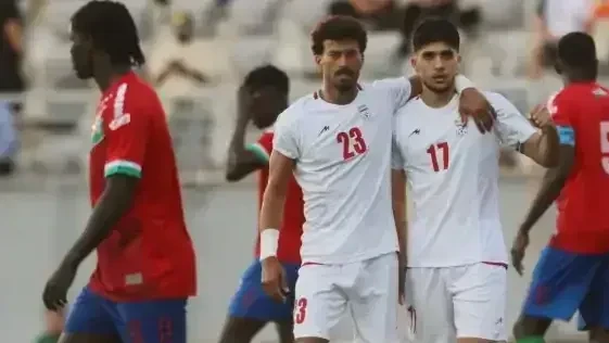 Irã vence Gâmbia de virada por 3 a 1 em amistoso preparatório para a Copa