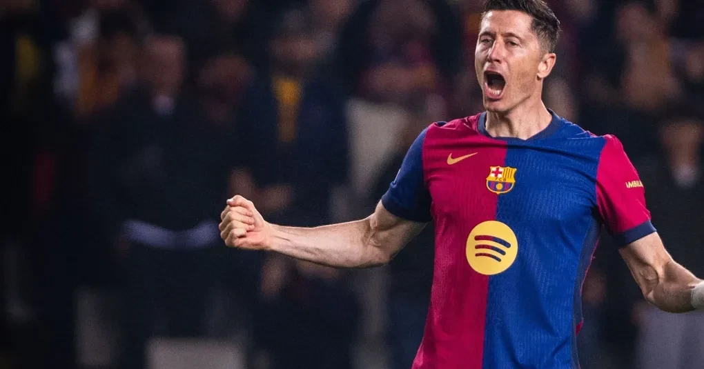 Lewandowski anuncia saída do Barcelona após quatro anos | CNN Brasil