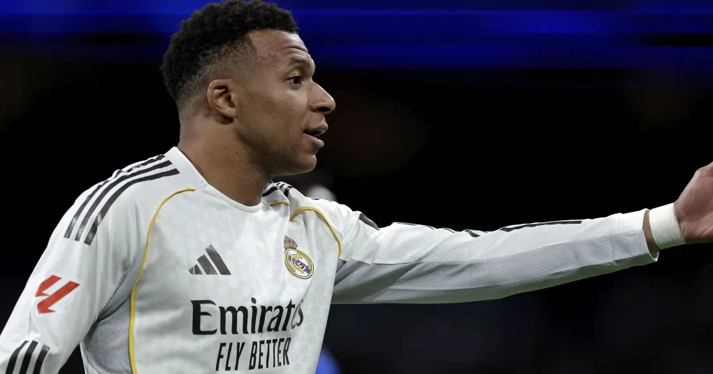 Mbappé reage após ser vaiado no Bernabéu: “Faz parte” | CNN Brasil