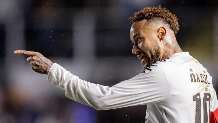 Neymar decide e Santos vence RB Bragantino a dias de convocação para a Copa | CNN Brasil