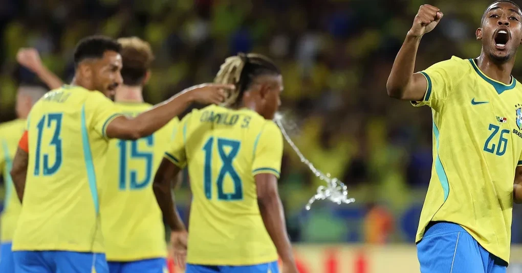 Rayan marca golaço e amplia para o Brasil contra o Panamá; veja | CNN Brasil