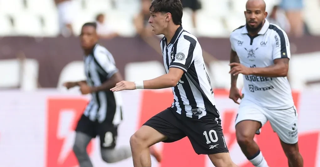 Remo vira sobre o Botafogo fora de casa e respira no Brasileirão | CNN Brasil