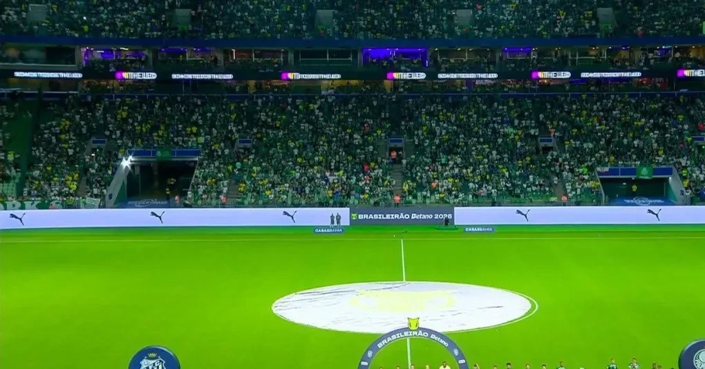 Santos se atrasa e Palmeiras entra sozinho em campo para clássico; vídeo | CNN Brasil
