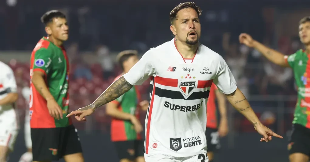 São Paulo vence a primeira com Dorival e se classifica na Sul-Americana | CNN Brasil