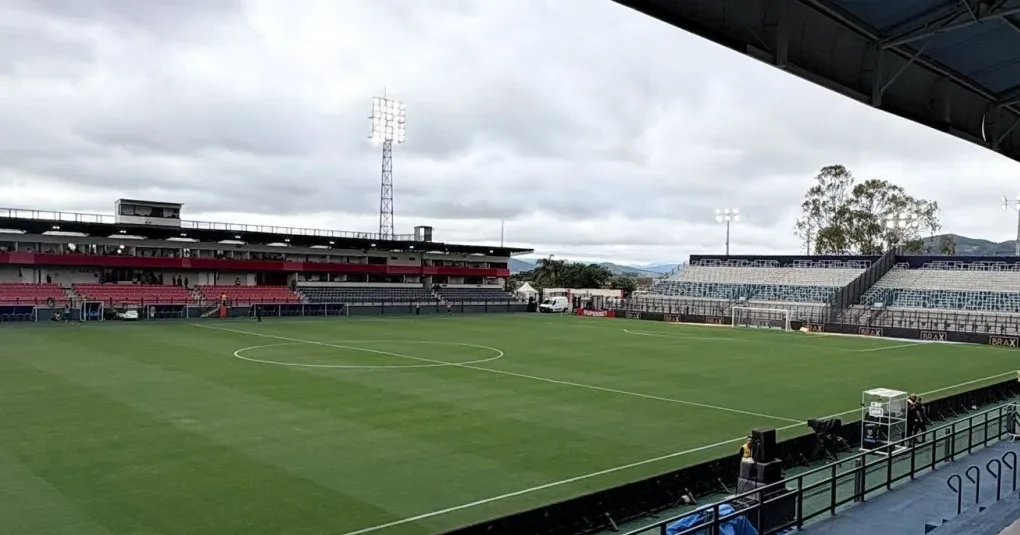 São Paulo x Bahia: escalações e onde assistir ao jogo do Brasileirão | CNN Brasil