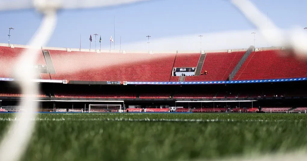São Paulo x Botafogo: horário e onde assistir ao jogo do Brasileirão | CNN Brasil