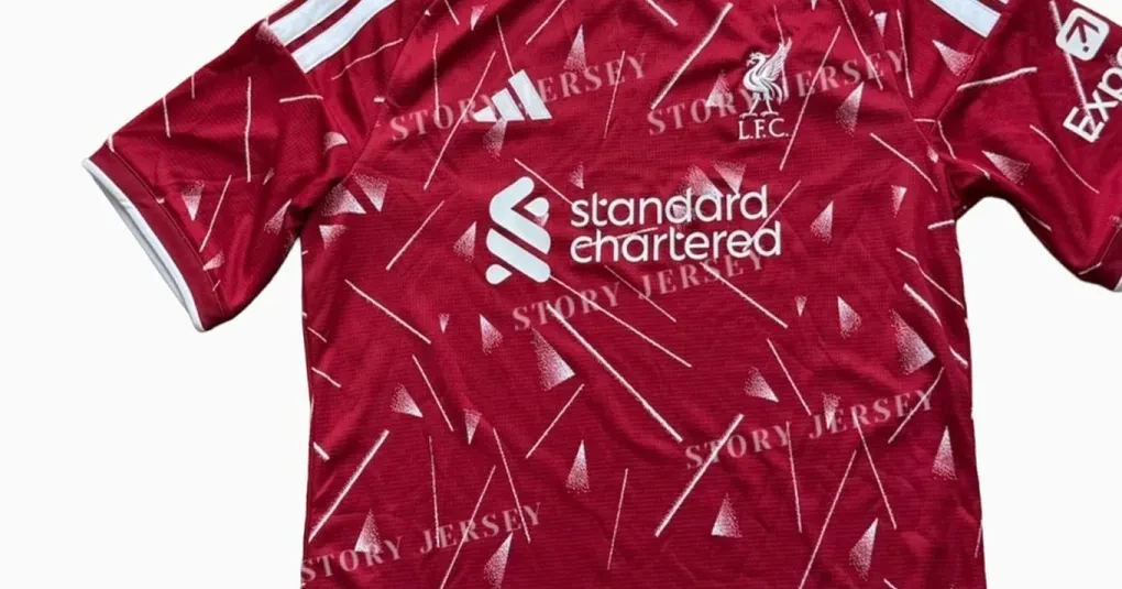 Site vaza imagens dos próximos uniformes de PSG, Liverpool e Real Madrid | CNN Brasil