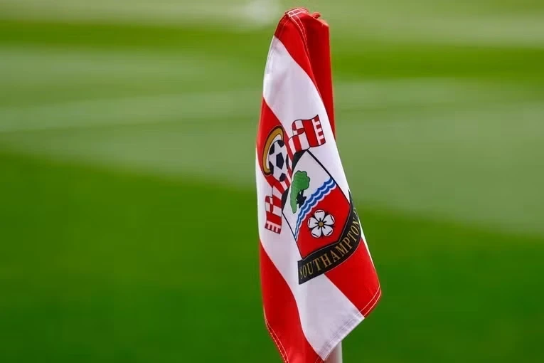 Southampton pede mais tempo para responder às acusações de espionagem | CNN Brasil