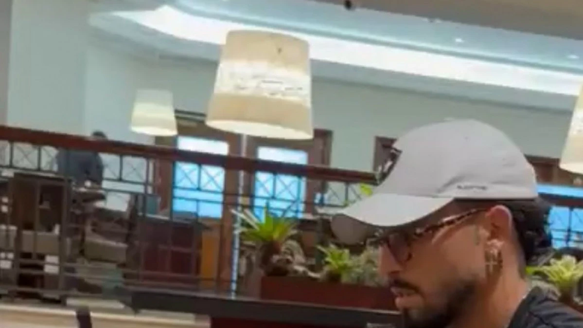 Vídeo: com Alex Telles no piano, jogadores do Botafogo cantam música de Bruno Mars | Botafogo | O Dia