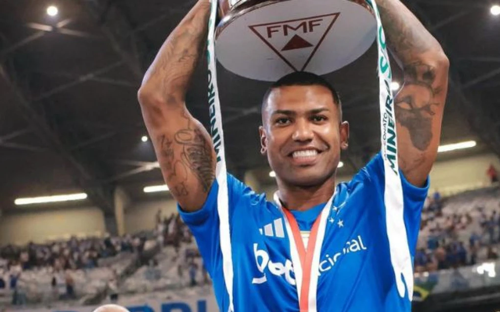 Walace, volante, fecha com clube da Série A; Vasco era interessado